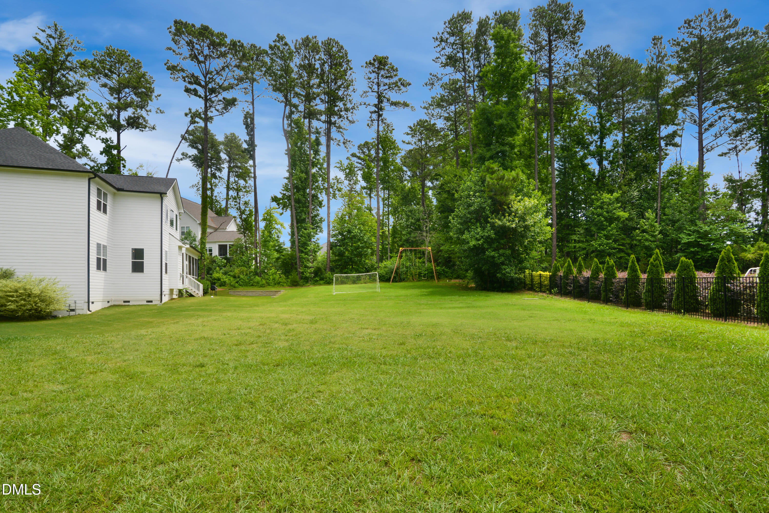 1529 Meadows Bank Way Raleigh, NC 27603 - Photo 34 of 37 36