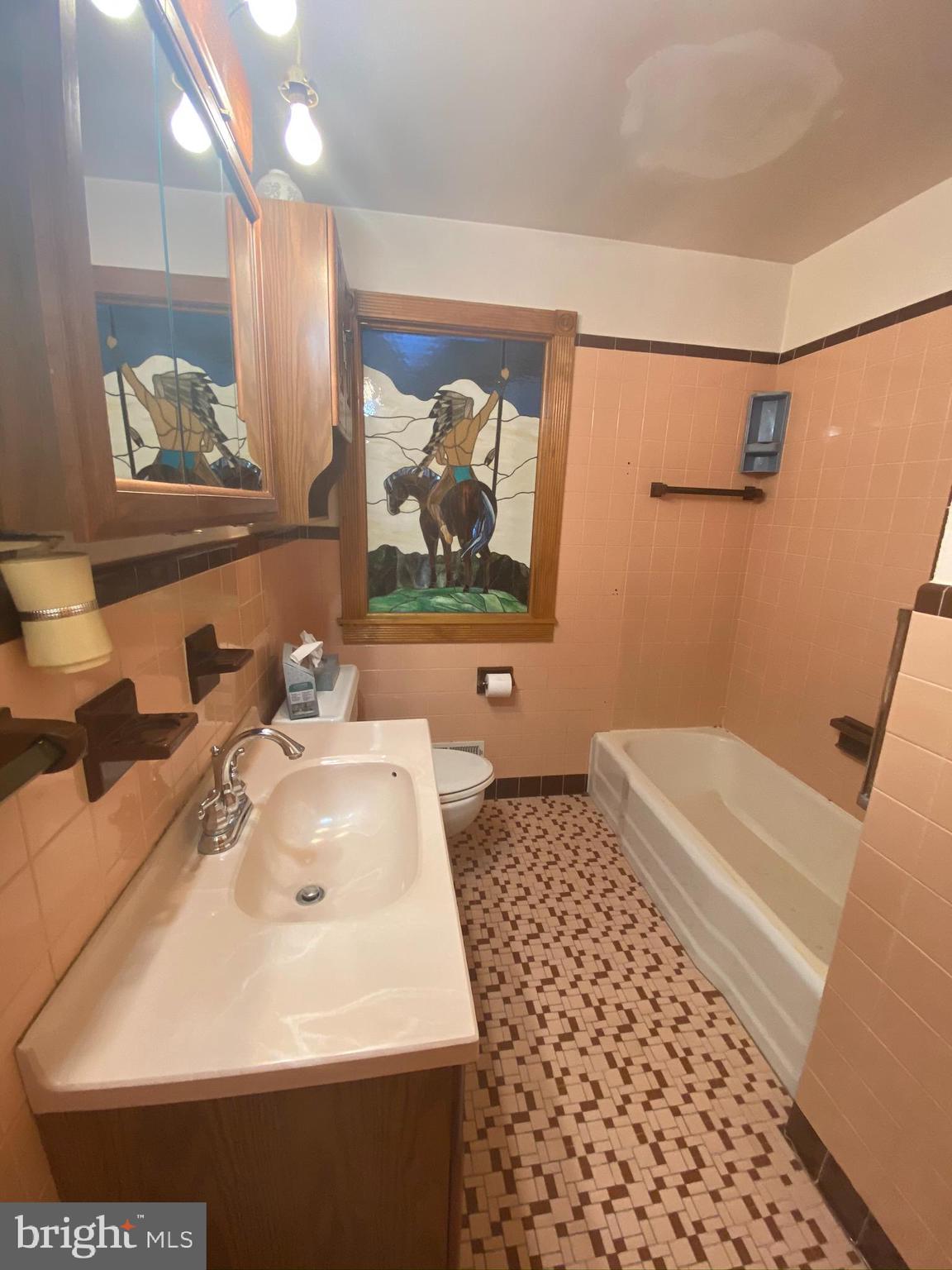 47 Harvard Road Pennsville, NJ 08070 - Photo 7 of 21 Bathroom