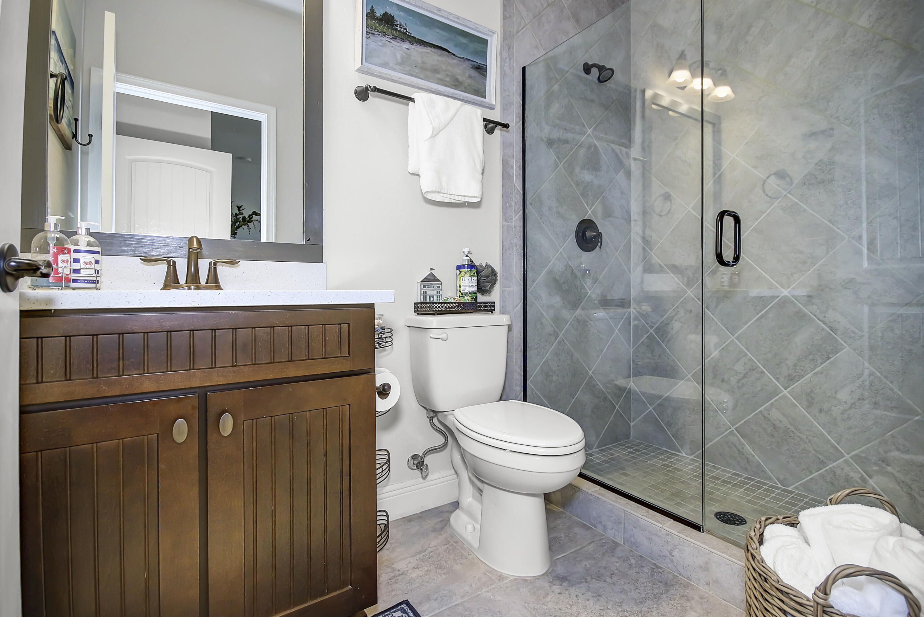 320 Symphony Way Freeport, FL 32439 - Photo 26 of 44 On Suite Bathroom