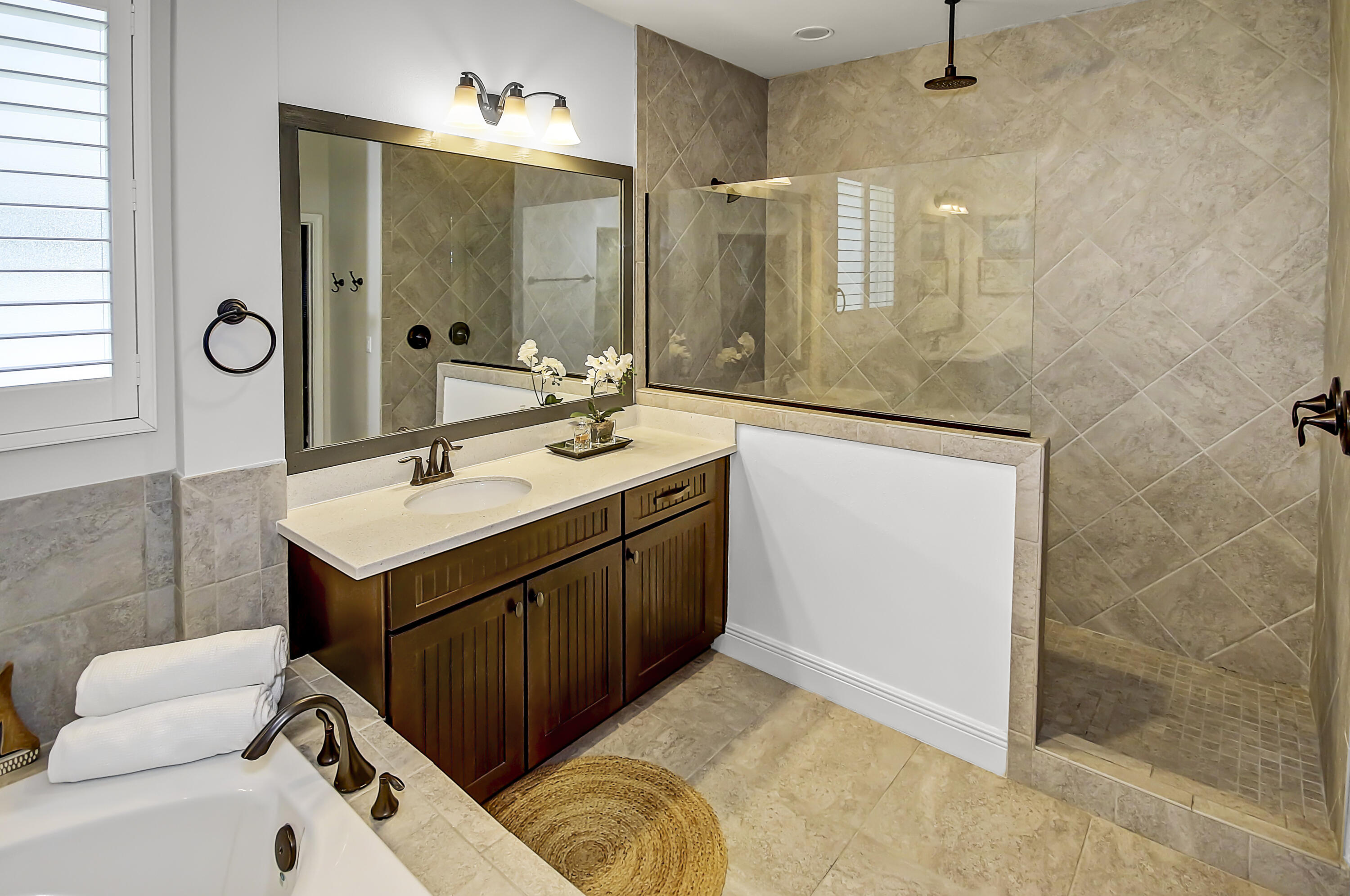 320 Symphony Way Freeport, FL 32439 - Photo 35 of 44 Master Bath