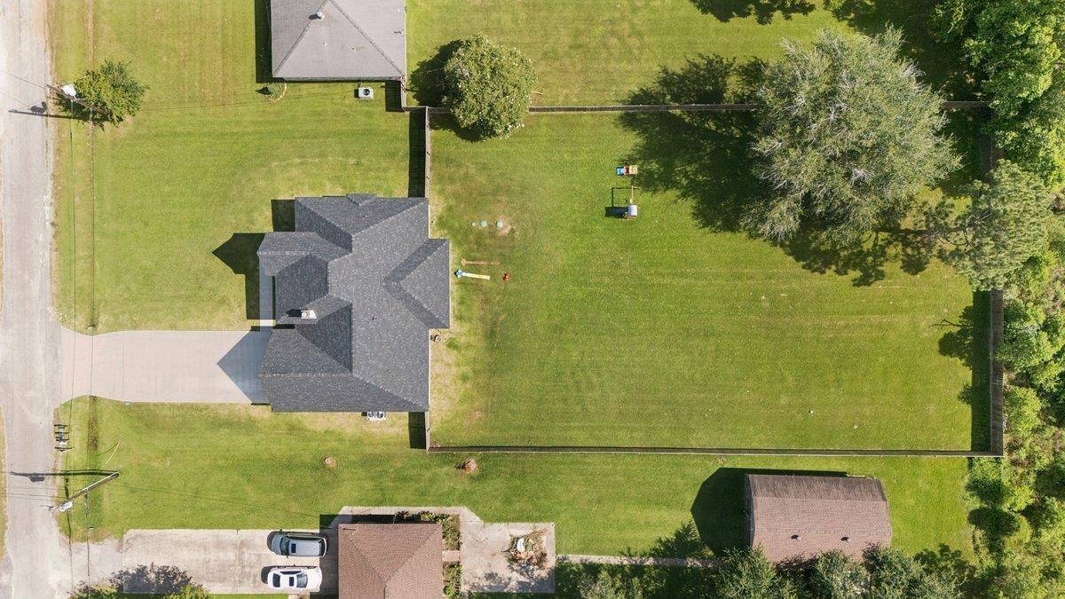 11560 Davidson Road Beaumont, TX 77705 - Photo 8 of 38