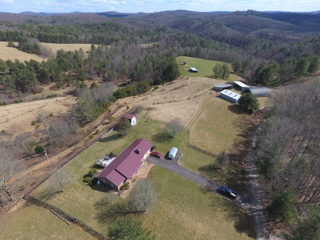 2636 Marian Road Dugspur, VA 24325 - Photo 38 of 41 Gallery Image 38