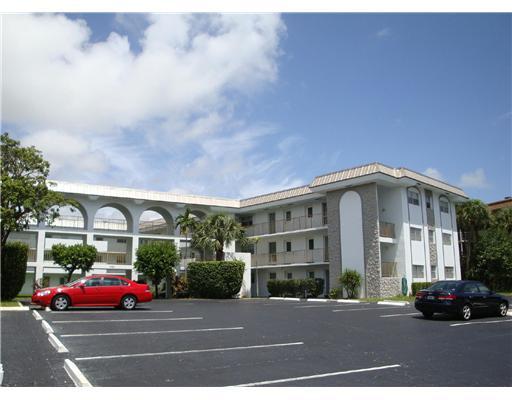5501 Northwest 2nd Avenue, Unit 112 Boca Raton, FL 33487 - Photo 1 of 16 Primary Photo