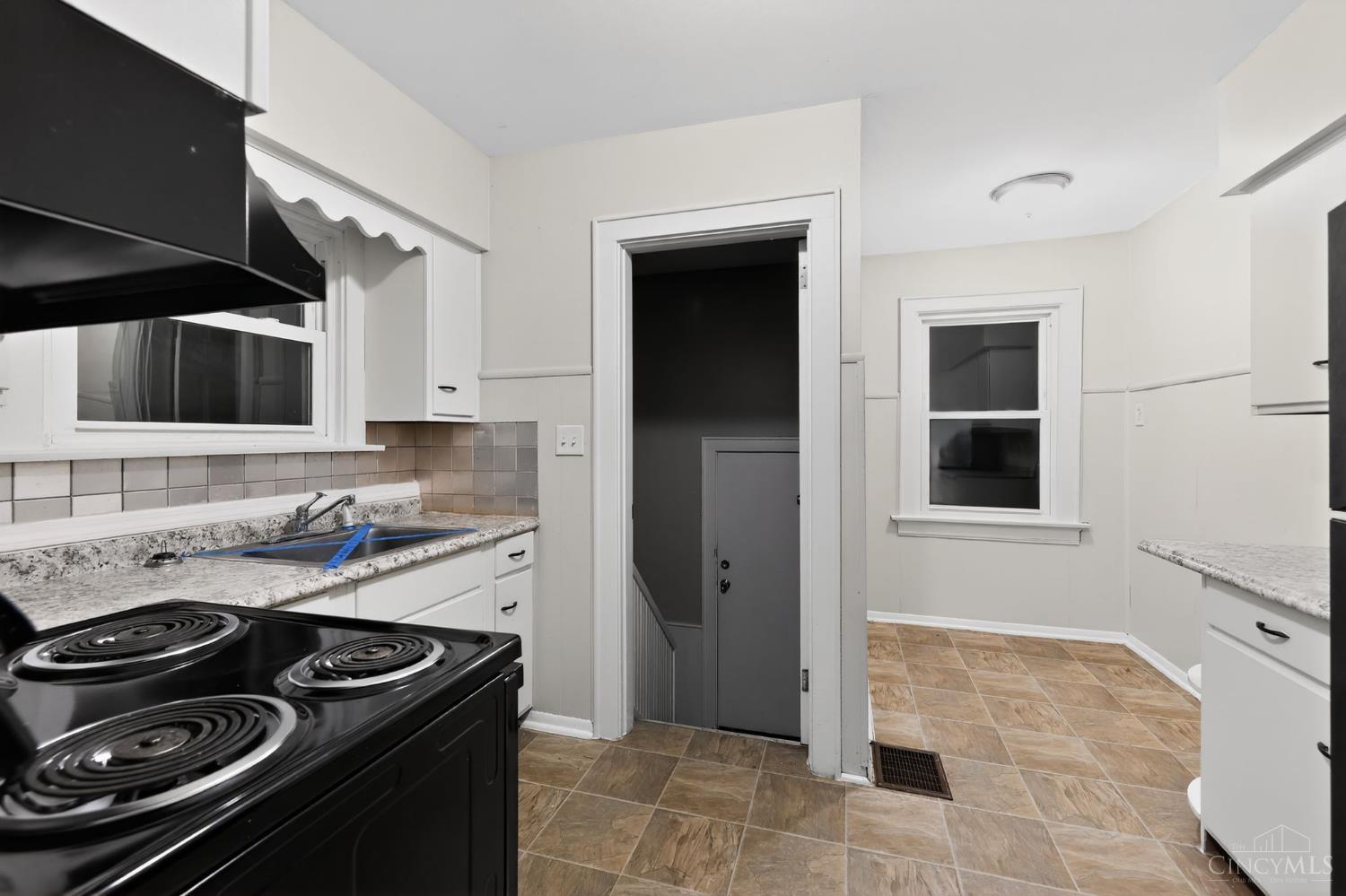 1501 Summit Road Cincinnati, OH 45237 - Photo 10 of 33 Gallery Image 10