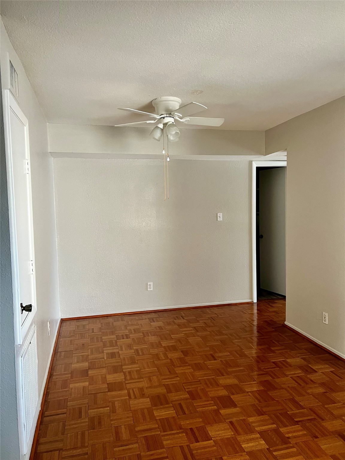 5001 Lamonte Lane, Unit 10 Houston, TX 77092 - Photo 3 of 9