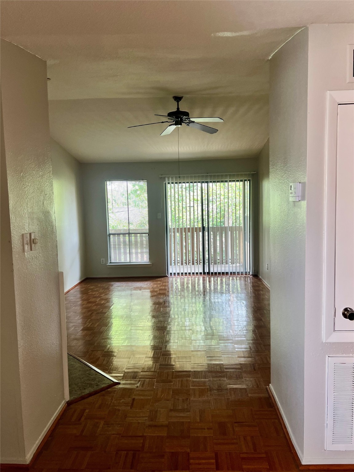 5001 Lamonte Lane, Unit 10 Houston, TX 77092 - Photo 4 of 9