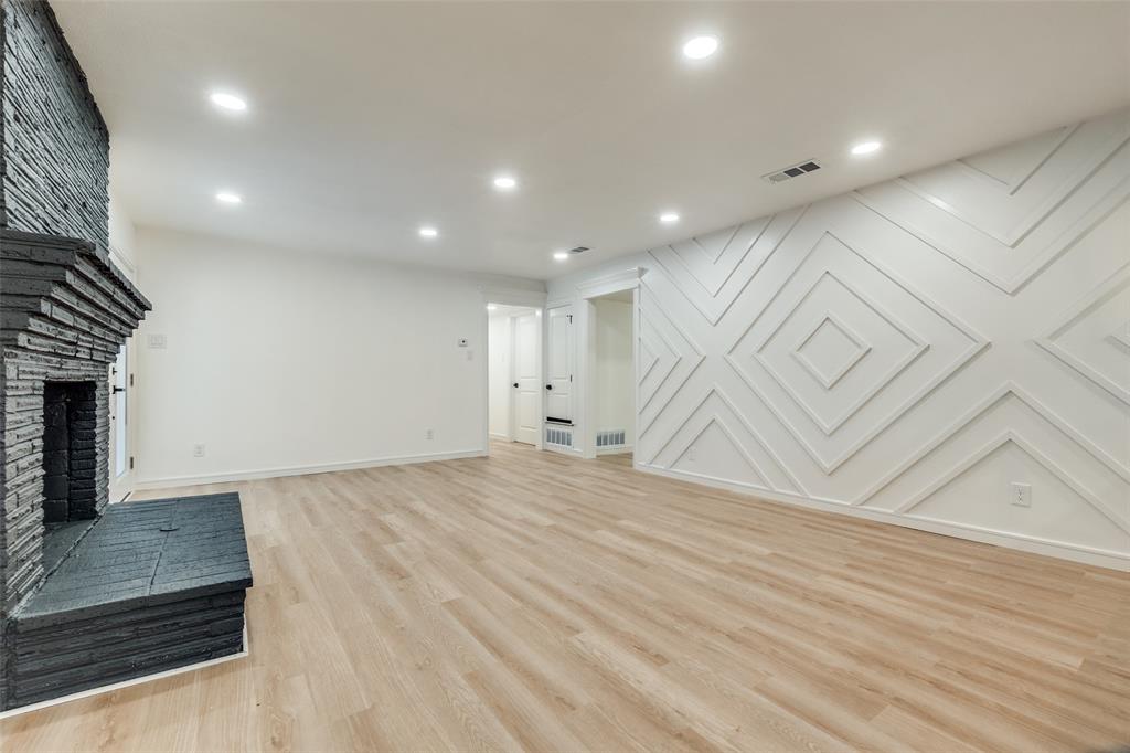 5323 Blaney Way Dallas, TX 75227 - Photo 15 of 36