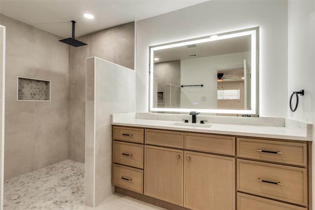 5323 Blaney Way Dallas, TX 75227 - Photo 33 of 36