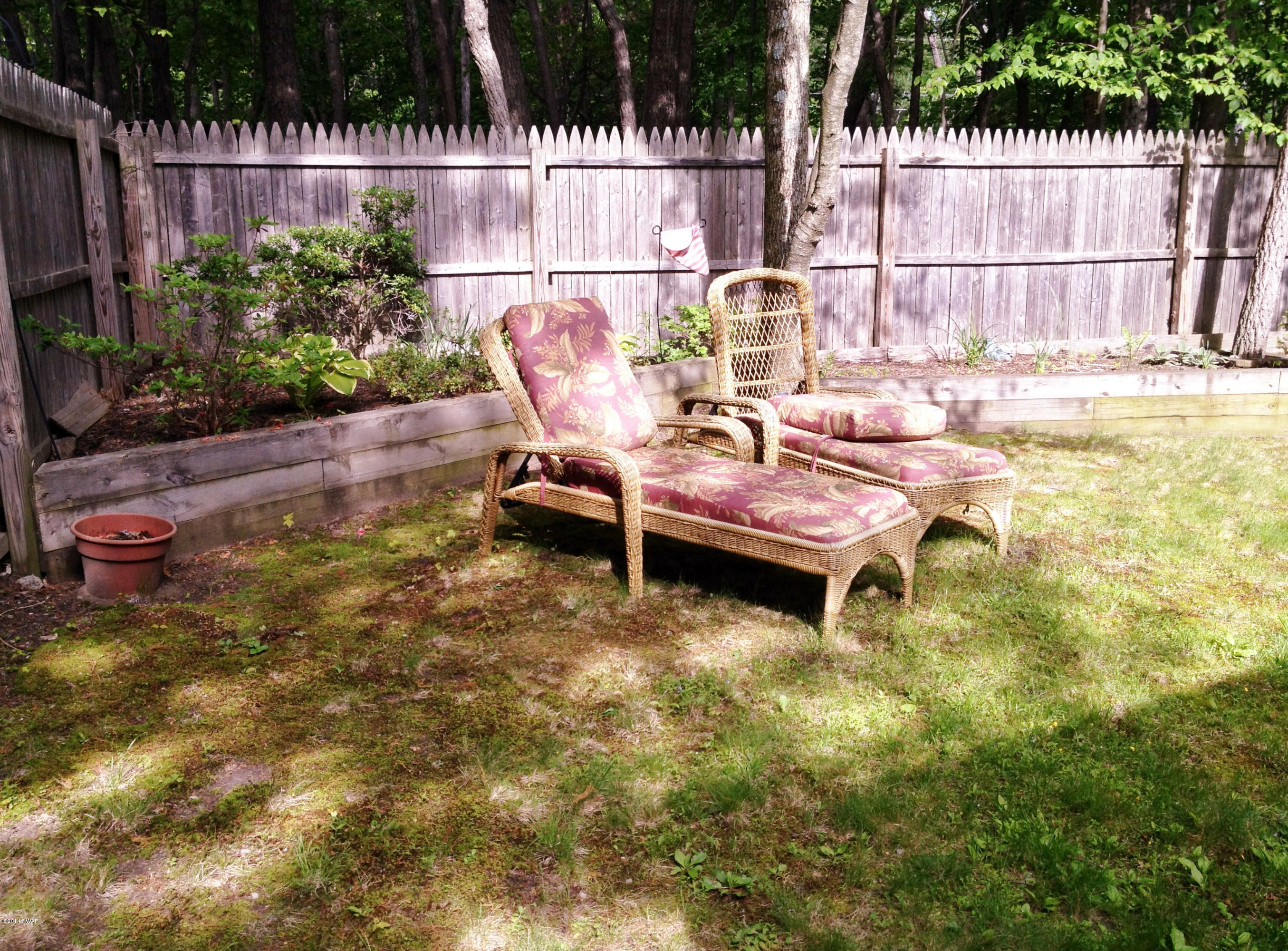 124 Stonehenge Road Milford, PA 18337 - Photo 43 of 52 Gallery Image 43
