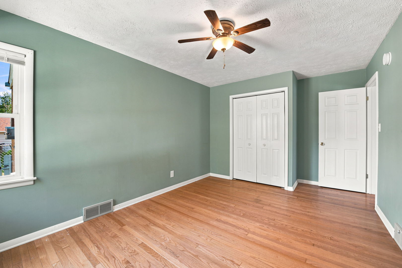 1043 State Street Ottawa, IL 61350 - Photo 20 of 32
