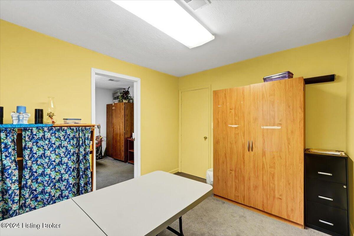 2606 Granger Road Fairdale, KY 40118 - Photo 21 of 37 21-2606 Granger Rd-121