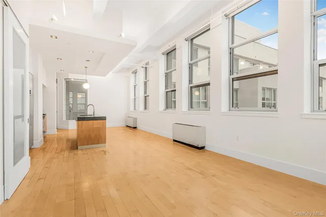 $2,099,900 | 55 Berry Street, Unit 4F | Williamsburg