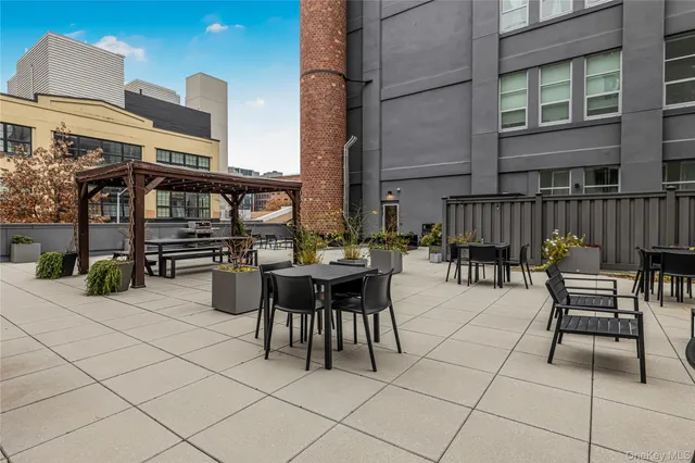 $2,099,900 | 55 Berry Street, Unit 4F | Williamsburg