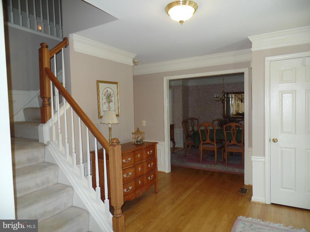8504 Ellicott View Road Ellicott City, MD 21043 - Photo 2 of 30 Interior (General)