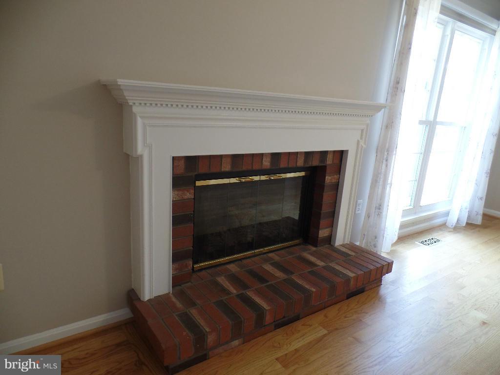 8504 Ellicott View Road Ellicott City, MD 21043 - Photo 11 of 30 Family Room