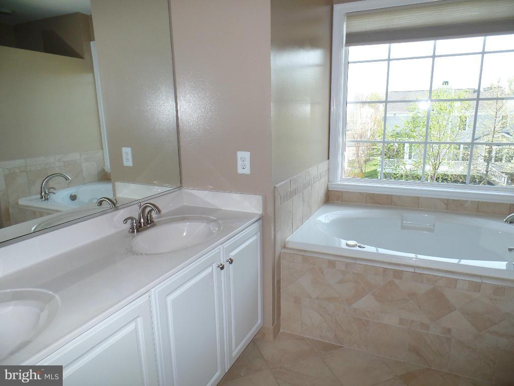 8504 Ellicott View Road Ellicott City, MD 21043 - Photo 14 of 30 Bedroom (Master)