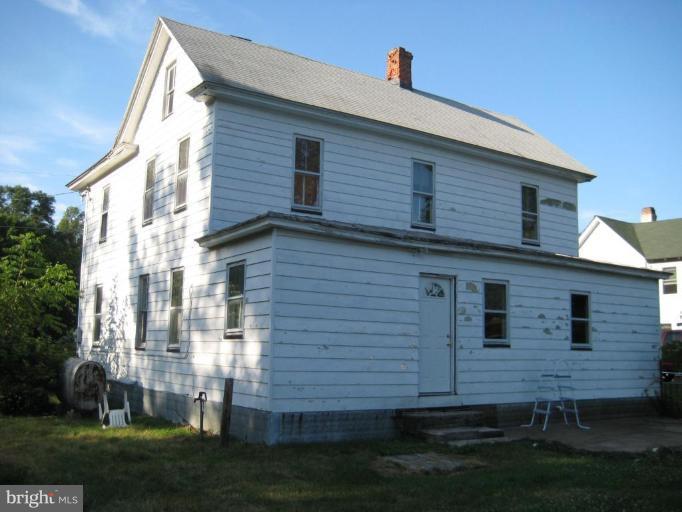 115 Maple Avenue Goldsboro, MD 21636 - Photo 2 of 12 Exterior (Rear)
