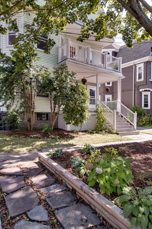 121 Highland Road, Unit 2 Somerville, MA 02144 - Photo 11 of 13 Gallery Image 11