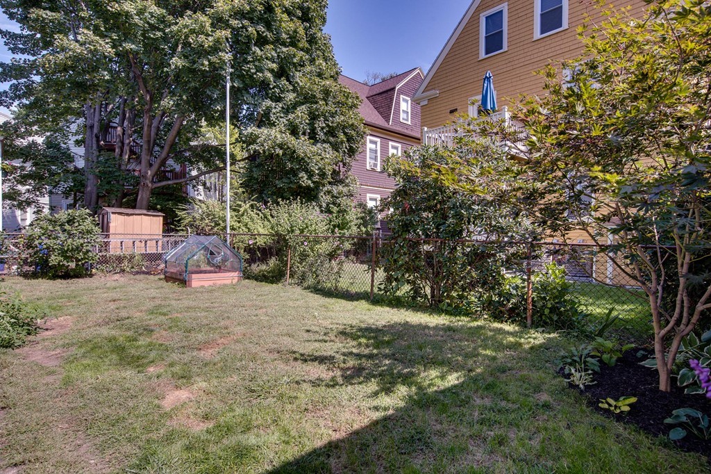 121 Highland Road, Unit 2 Somerville, MA 02144 - Photo 12 of 13 Gallery Image 12