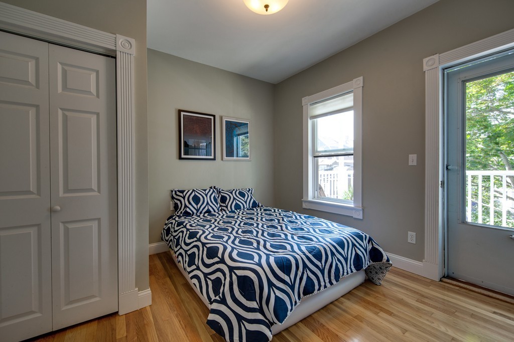121 Highland Road, Unit 2 Somerville, MA 02144 - Photo 4 of 13 Gallery Image 4