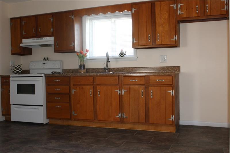203 Ceylon Road Carmichaels, PA 15320 - Photo 4 of 24 Gallery Image 4