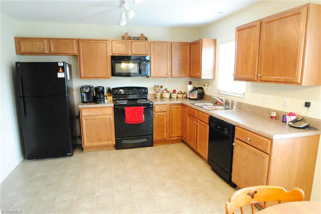 783 Bitting Hall Circle Rural Hall, NC 27045 - Photo 3 of 11 Kitchen