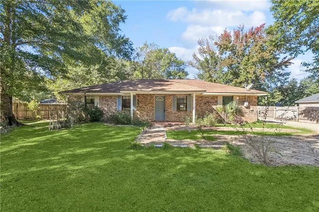 $185,000 | 61555 Highway 434, Lacombe, LA 70445