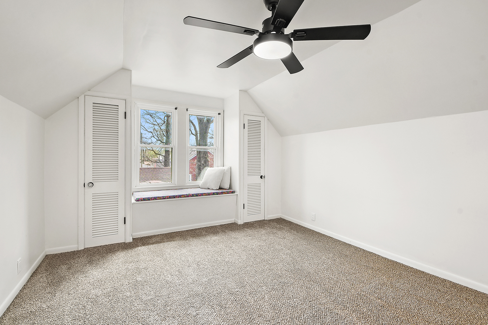 1607 Pine Road Homewood, IL 60430 - Photo 29 of 49 wooden floor in an empty room with a window