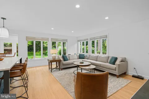 $1,729,000 | 7301 Summit Avenue, Chevy Chase, MD 20815