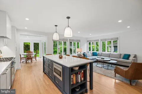 $1,729,000 | 7301 Summit Avenue, Chevy Chase, MD 20815
