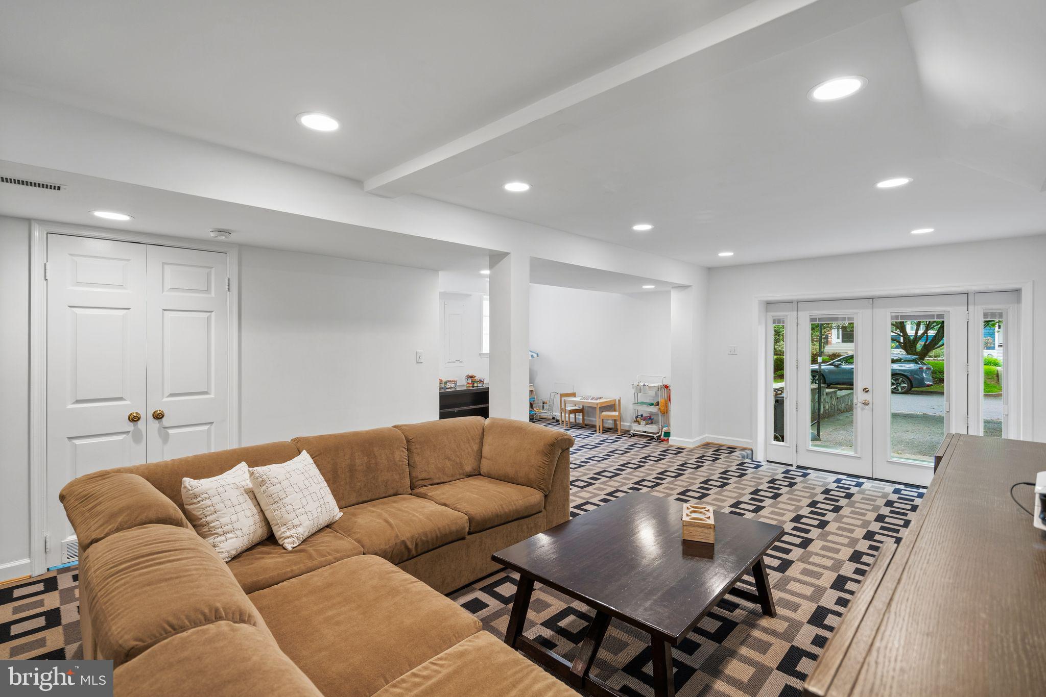 7301 Summit Avenue Chevy Chase, MD 20815 - Photo 43 of 59