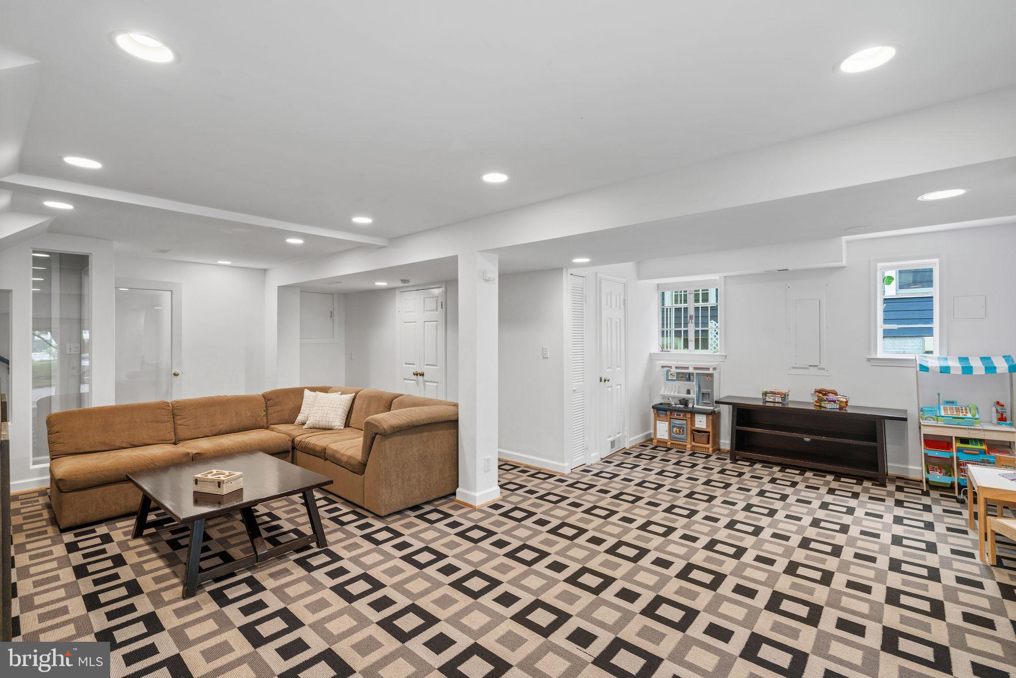 7301 Summit Avenue Chevy Chase, MD 20815 - Photo 45 of 59