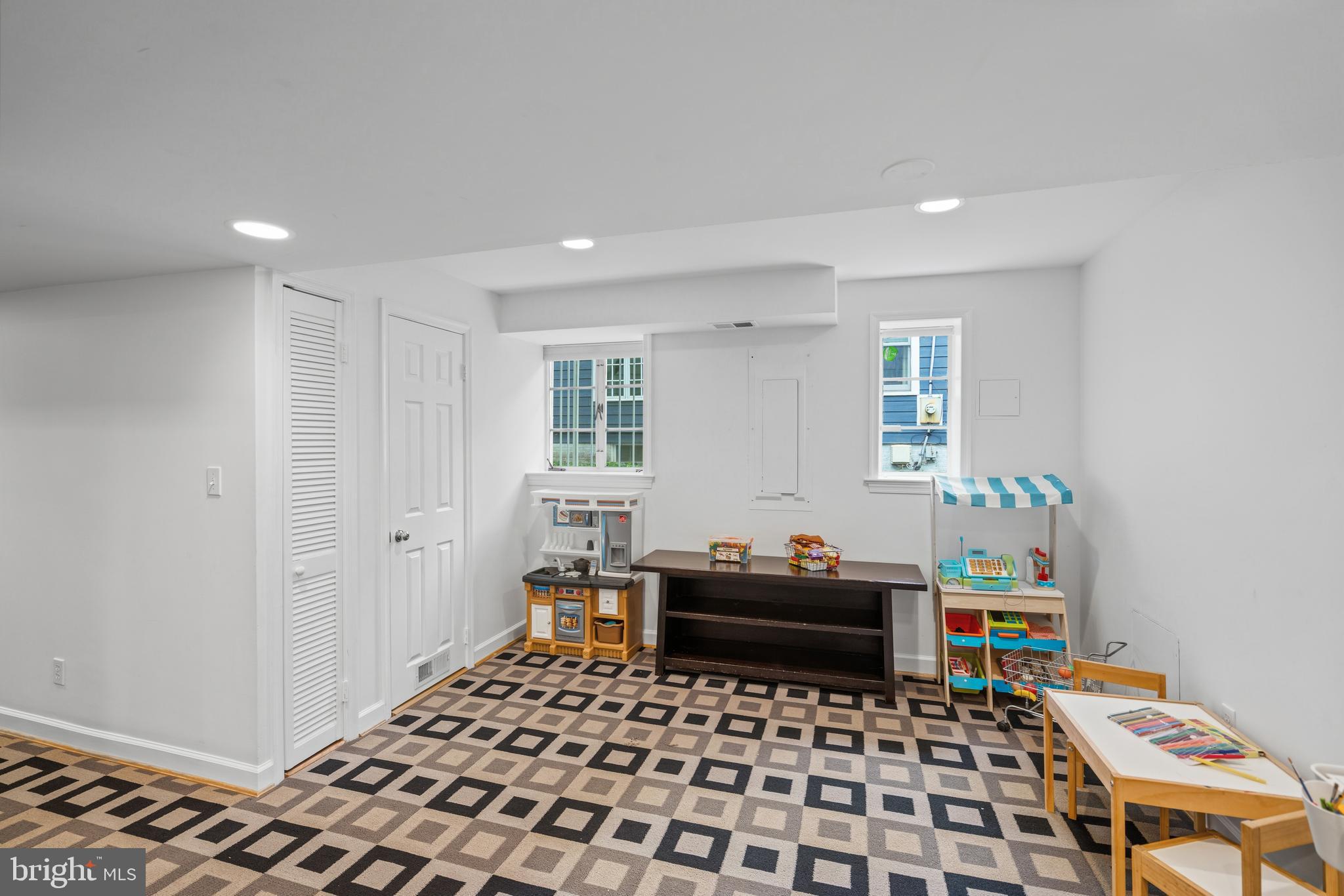 7301 Summit Avenue Chevy Chase, MD 20815 - Photo 46 of 59