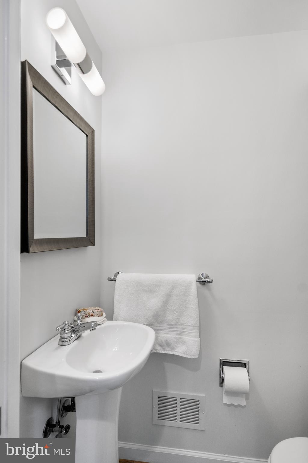 7301 Summit Avenue Chevy Chase, MD 20815 - Photo 49 of 59