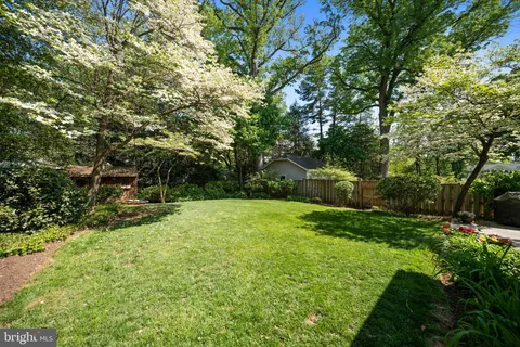 $1,729,000 | 7301 Summit Avenue, Chevy Chase, MD 20815
