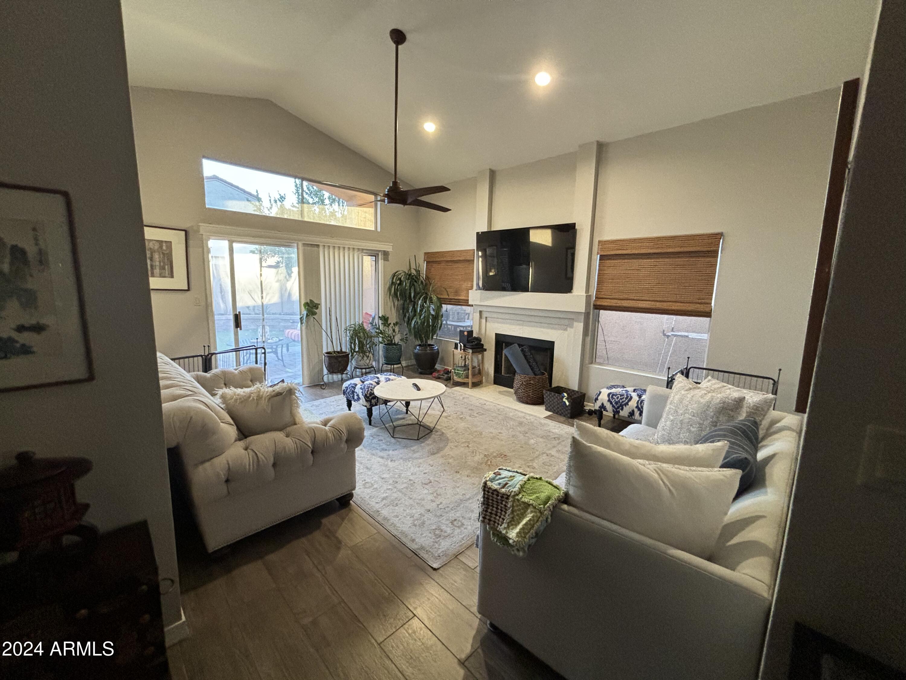 4109 East Mercer Lane Phoenix, AZ 85028 - Photo 13 of 37 Family Room