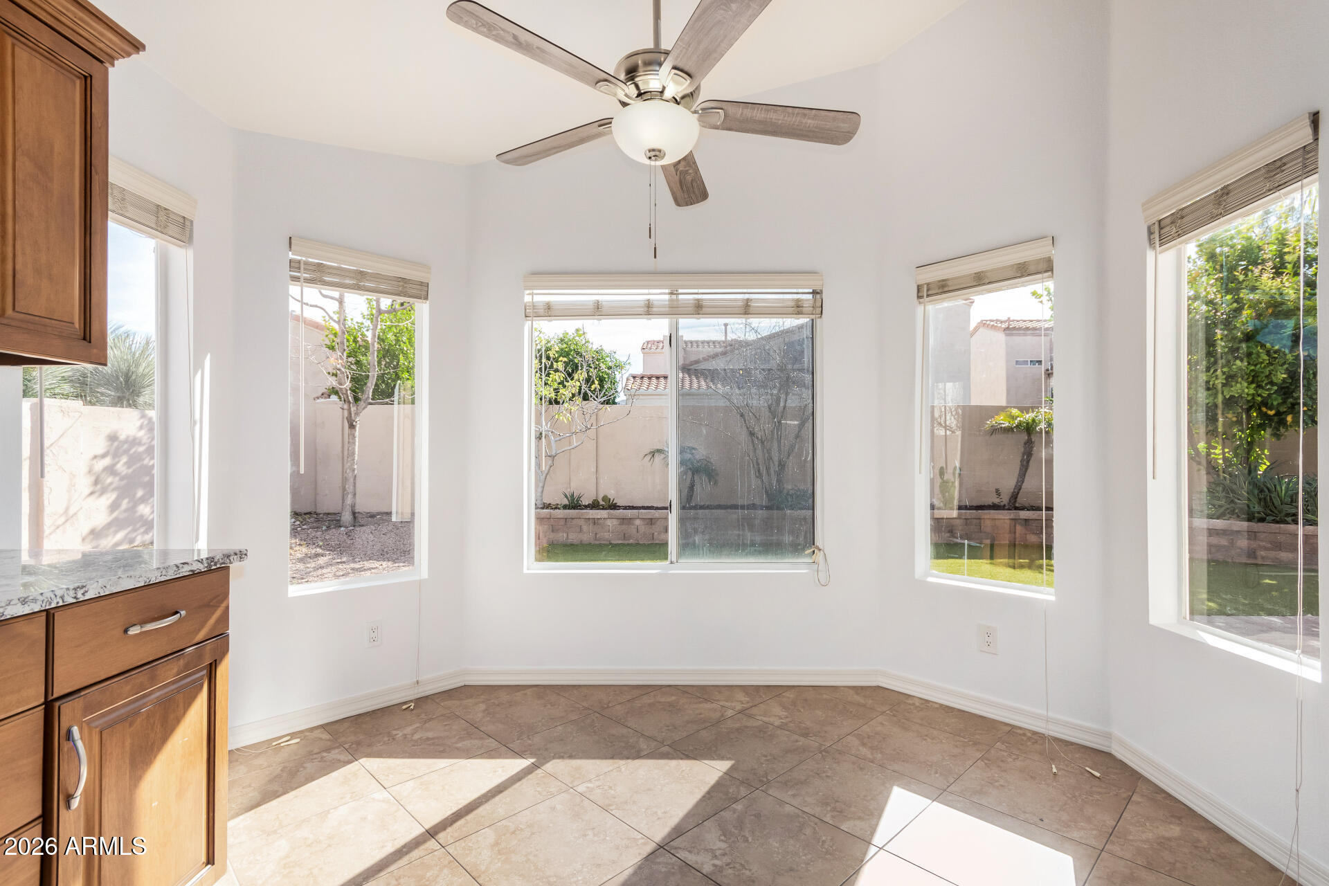 4109 East Mercer Lane Phoenix, AZ 85028 - Photo 15 of 37 13 - Mercer