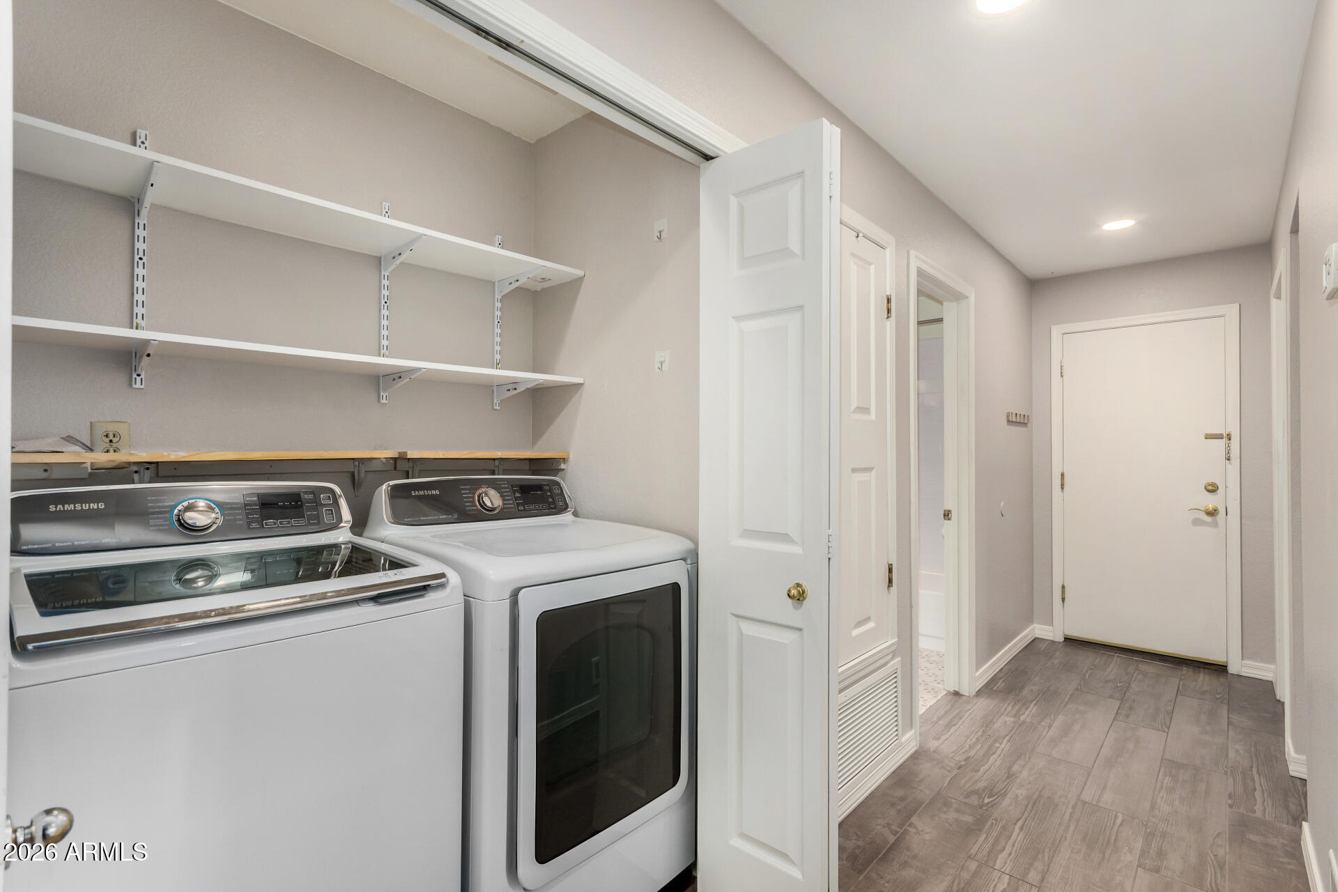 4109 East Mercer Lane Phoenix, AZ 85028 - Photo 31 of 37 Laundry