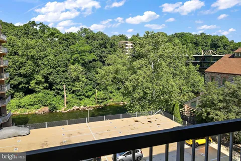 $269,900 | 1704 North Park Drive, Unit A313, Wilmington, DE 19806
