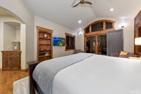 $3,850,000 | 3771 South Upper Truckee Road, South Lake Tahoe, CA 96150