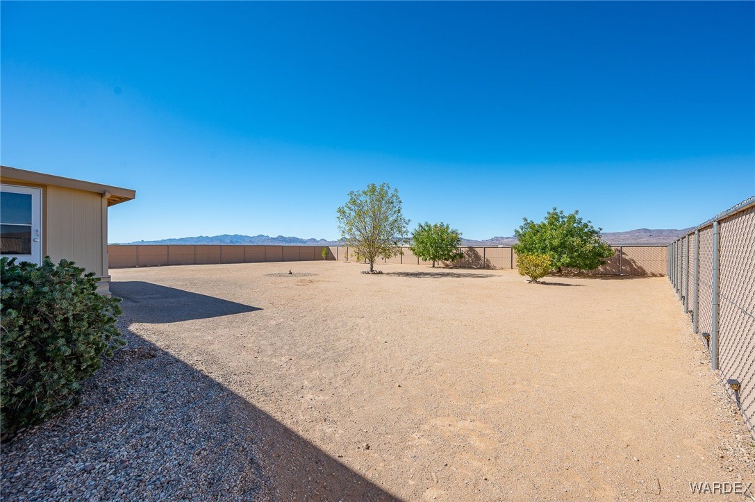 4874 Davis Road Golden Valley, AZ 86413 - Photo 12 of 72 Yard