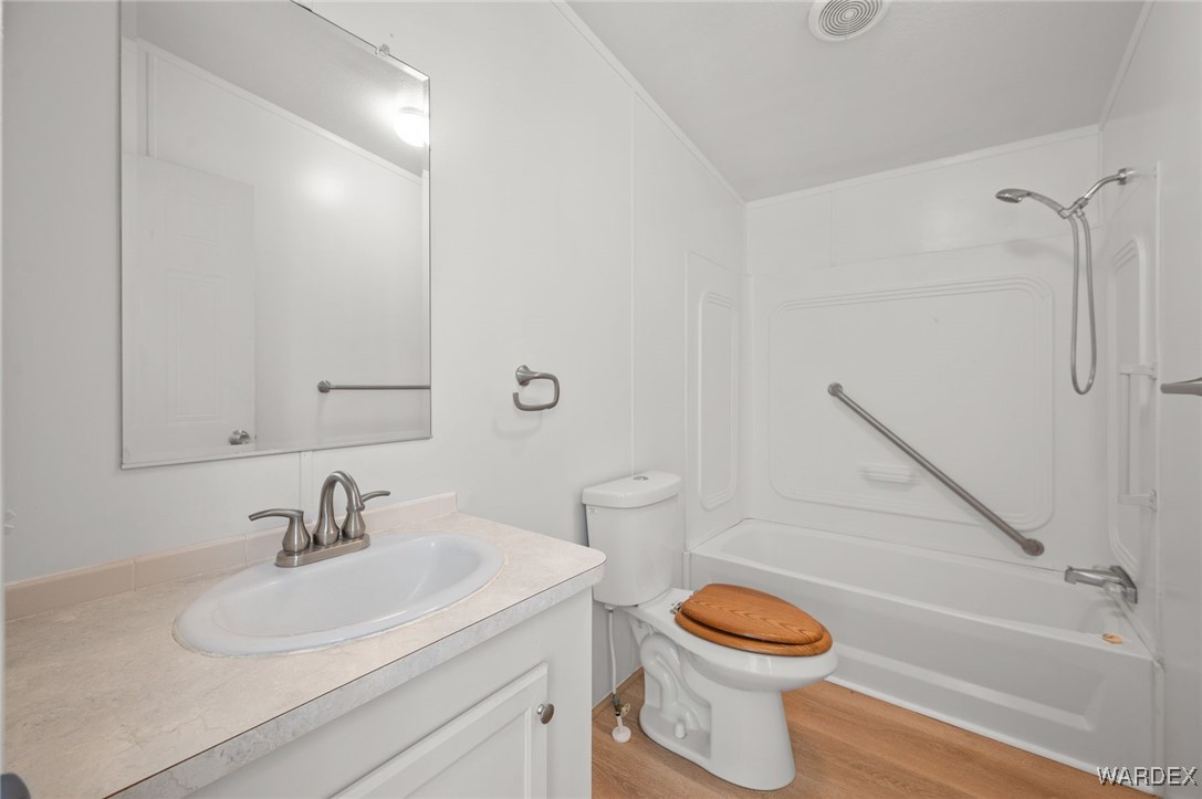 4874 Davis Road Golden Valley, AZ 86413 - Photo 46 of 72 Bathroom