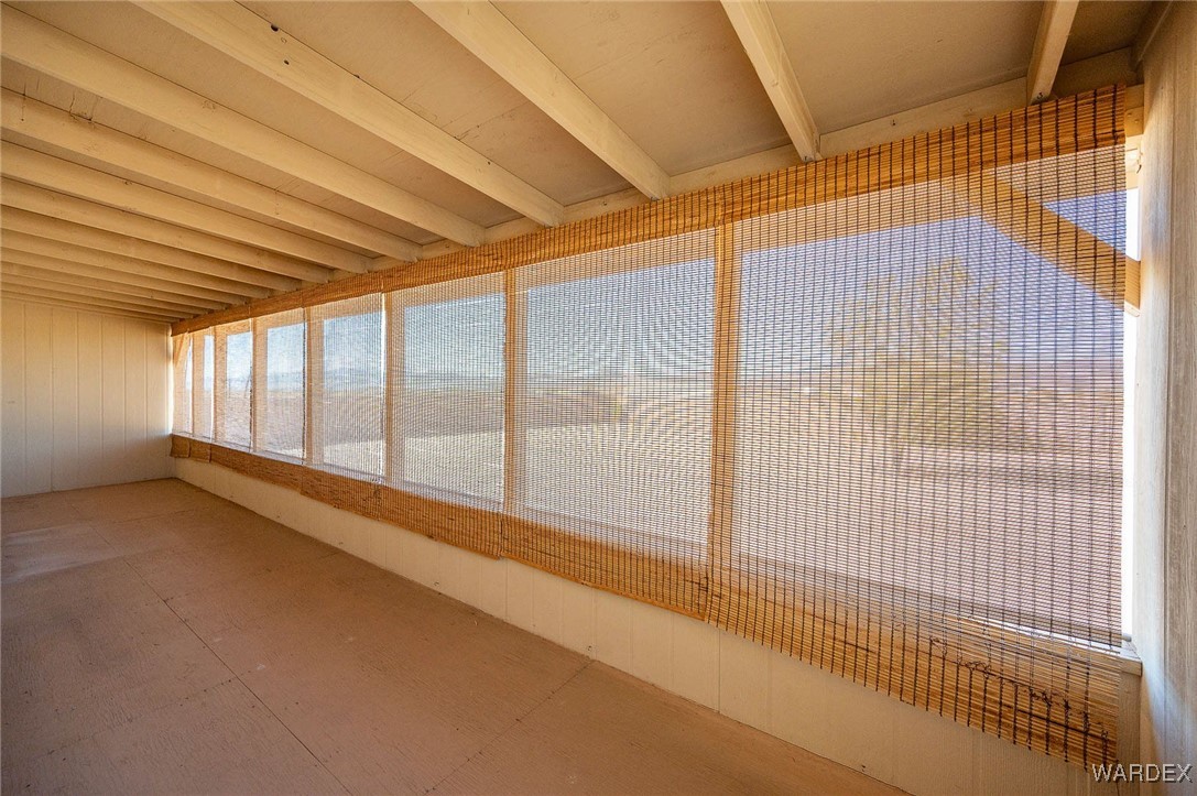 4874 Davis Road Golden Valley, AZ 86413 - Photo 53 of 72 Sun Room