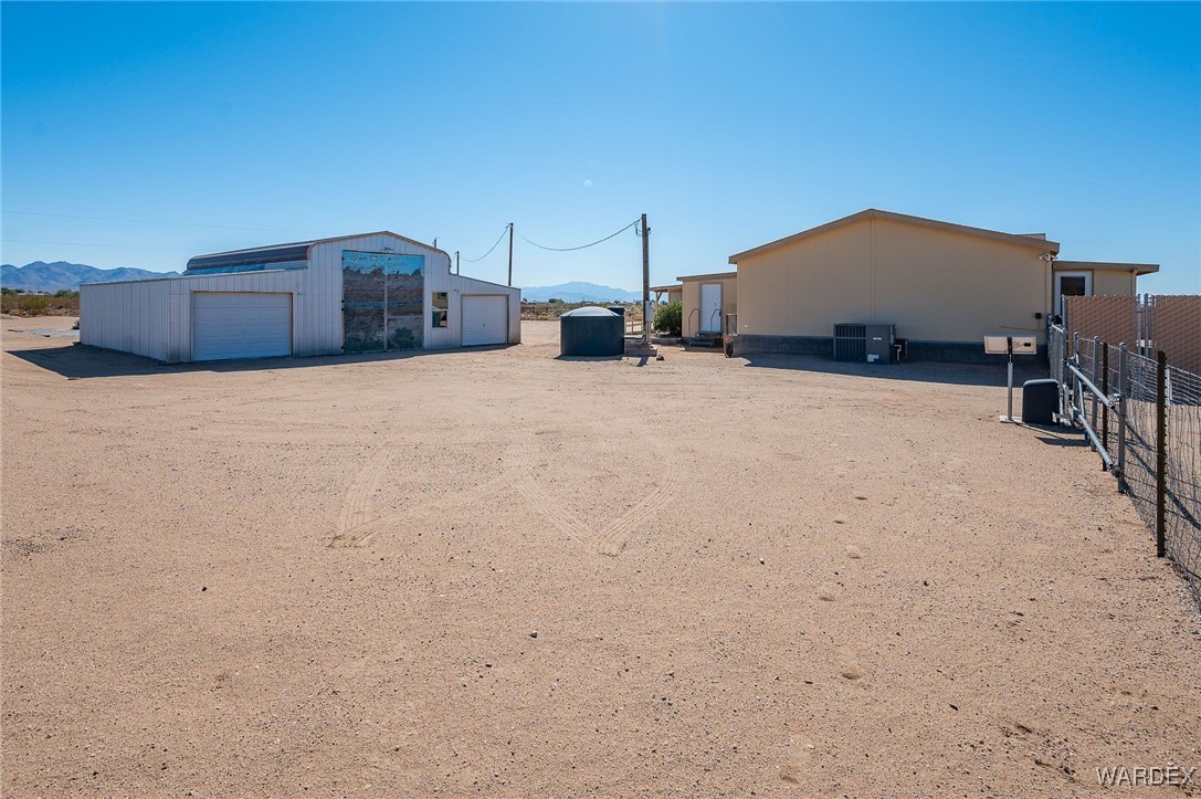 4874 Davis Road Golden Valley, AZ 86413 - Photo 61 of 72 Yard