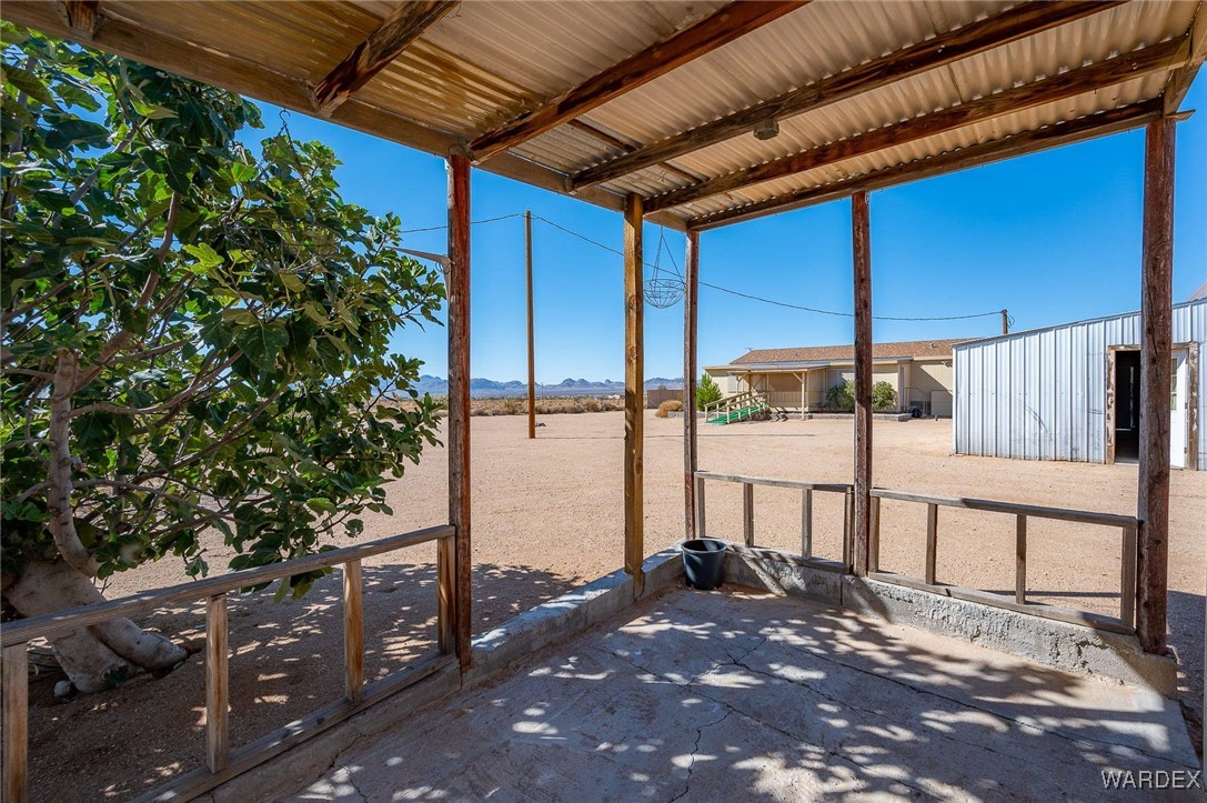 4874 Davis Road Golden Valley, AZ 86413 - Photo 69 of 72 Patio