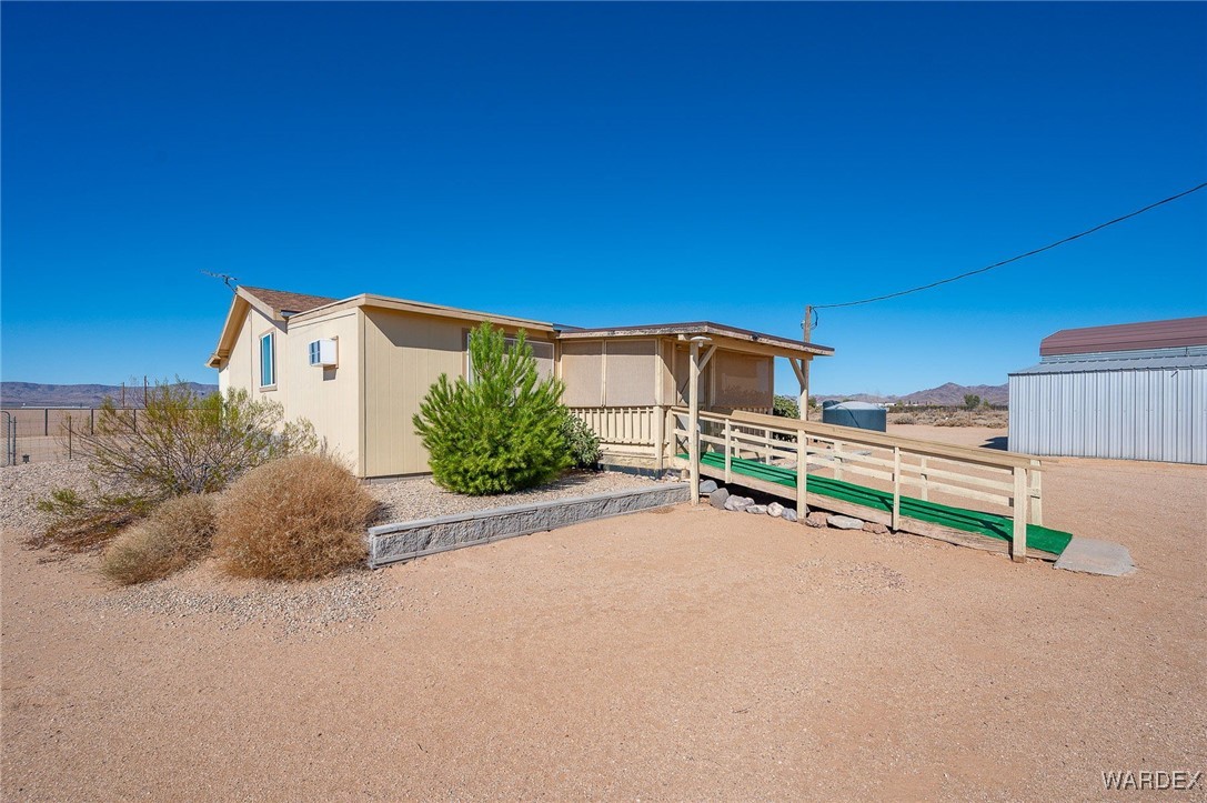 4874 Davis Road Golden Valley, AZ 86413 - Photo 9 of 72 Front of Structure