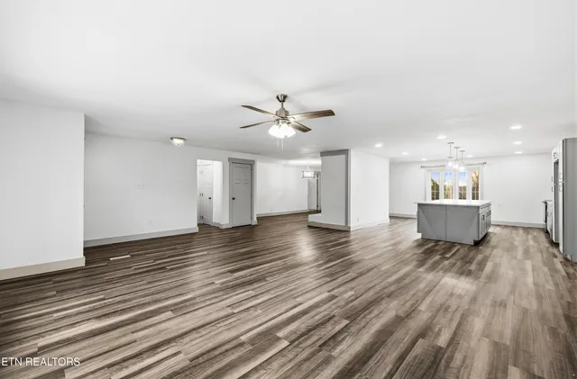 $749,500 | 8431 Rising Sun Drive, Corryton, TN 37721