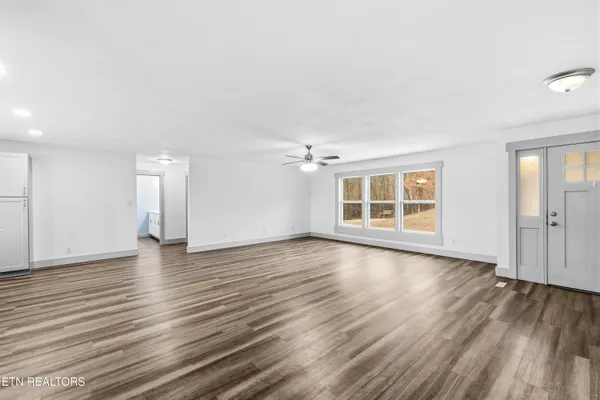 $739,900 | 8431 Rising Sun Drive, Corryton, TN 37721