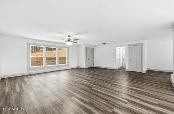 $739,900 | 8431 Rising Sun Drive, Corryton, TN 37721