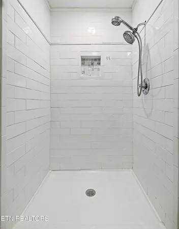 $739,900 | 8431 Rising Sun Drive, Corryton, TN 37721